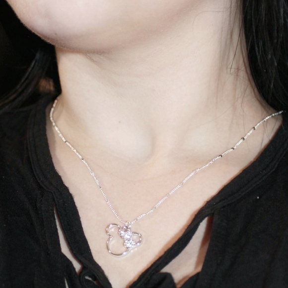 Disney Minnie Mouse necklace - Picture 11 of 13